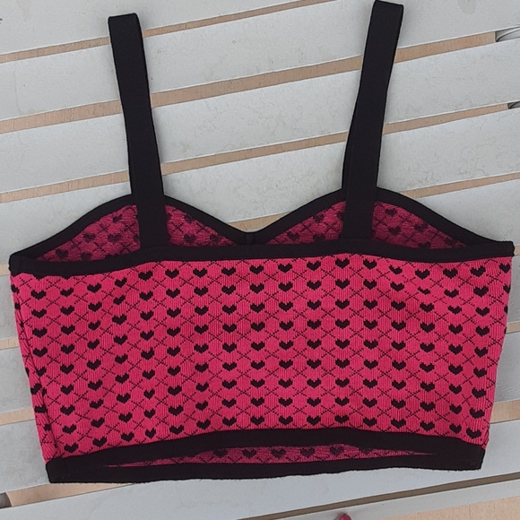 XXI hot pink crop top with black hearts - Picture 3 of 3